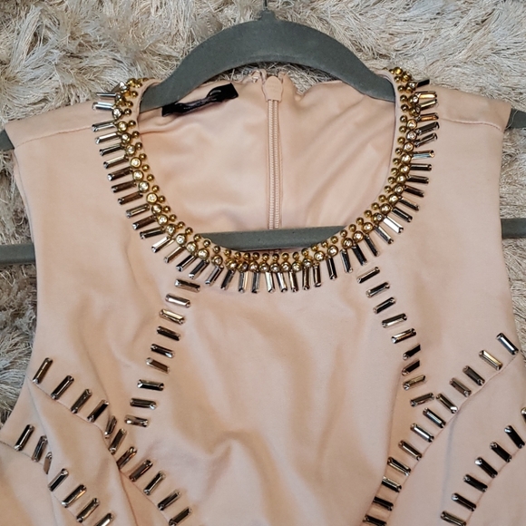 Bebe Dress - Picture 2 of 7